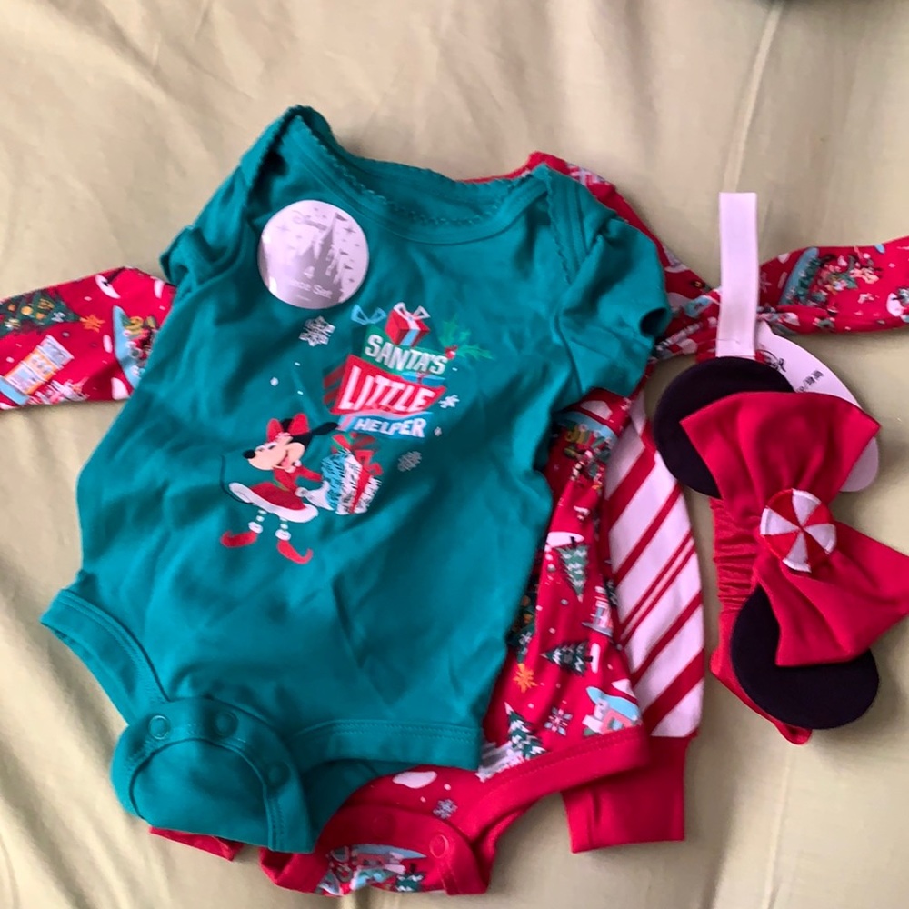BNWT 3 month Disney 4 piece little girl Christmas outfit